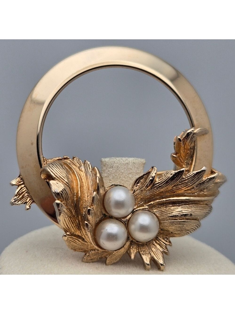 Sarah Coventry "Endearing" Gold-Tone Faux Pearl Vintage 1965 Brooch Pin